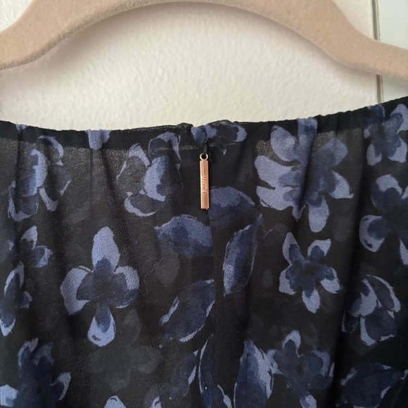 MISA Los Angeles Kesara Top XS Navy Floral Peplum Blouse NWOT Cropped - Picture 11 of 12